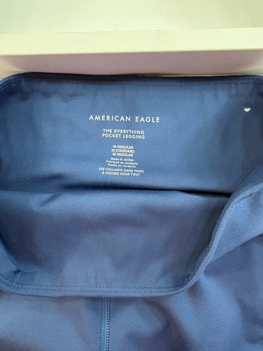 American Eagle Navy Pocket Leggings - Picture 2 of 2